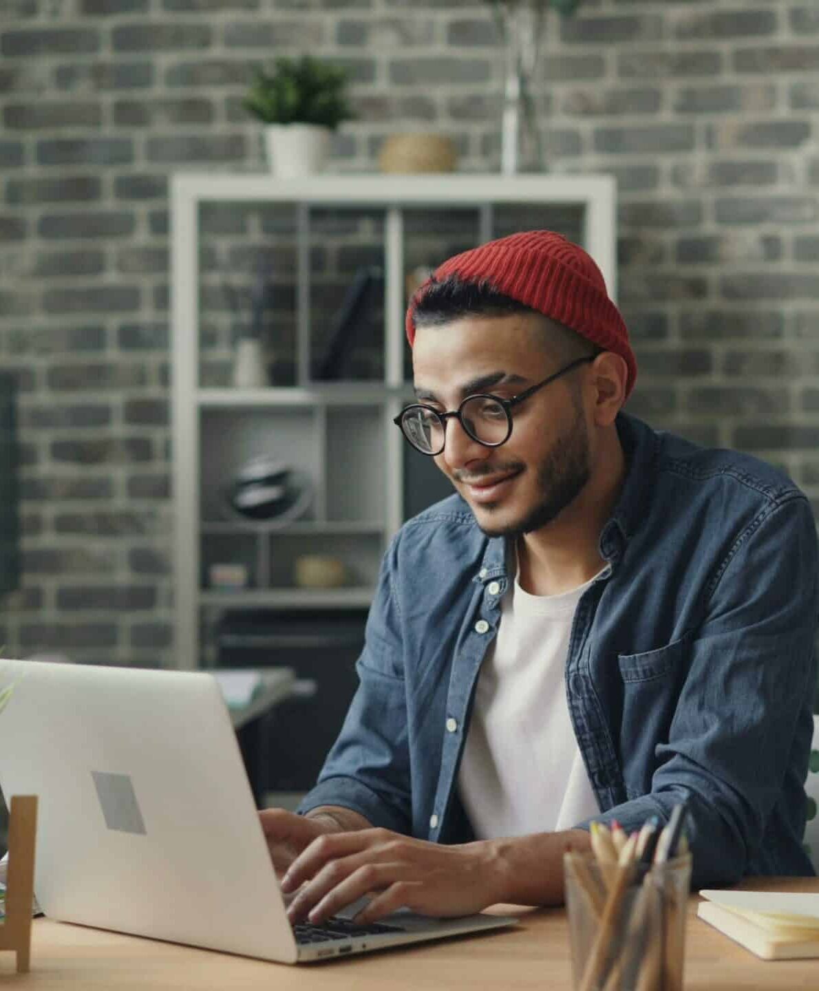 person using FIDO Standard Security Key