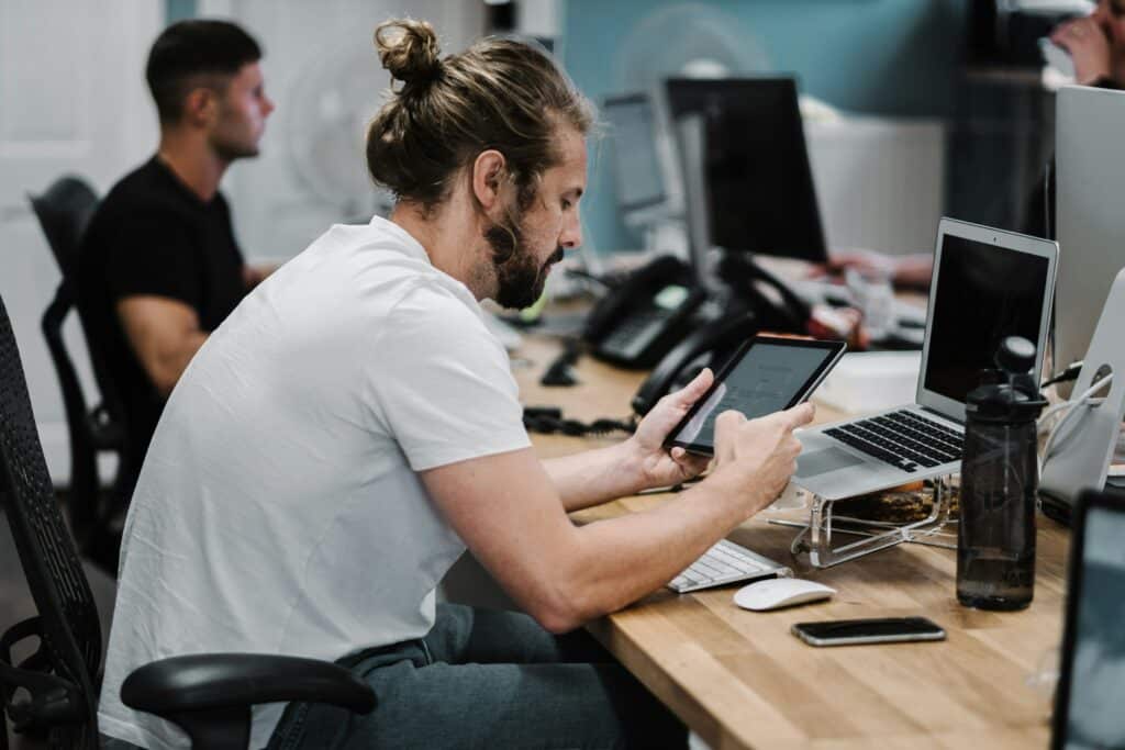 person learning about Passwordless SSO